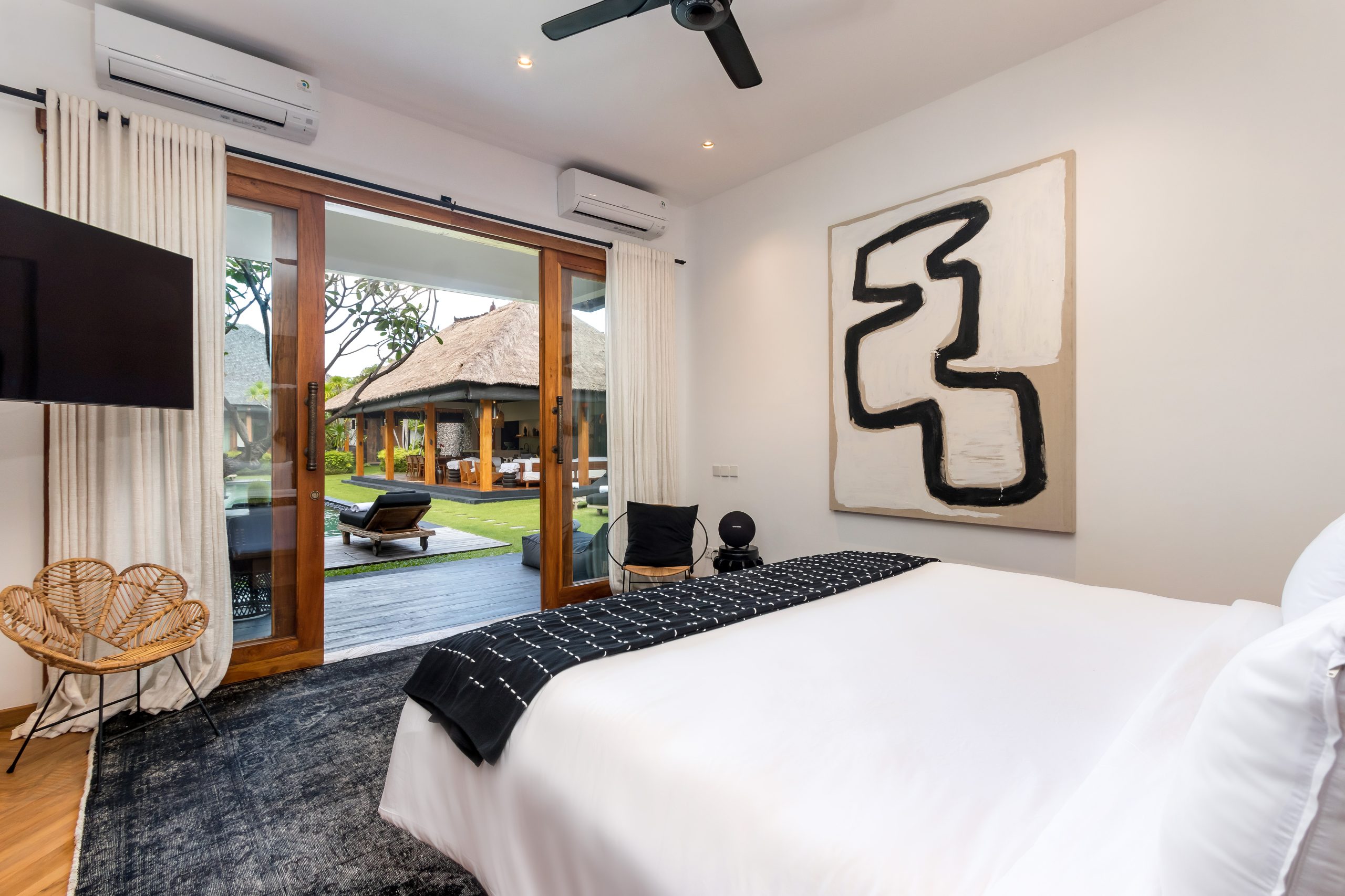 3Sr2RLxWLauSBSaaR712duH6Xy0MgfaNtVkuKoKZ