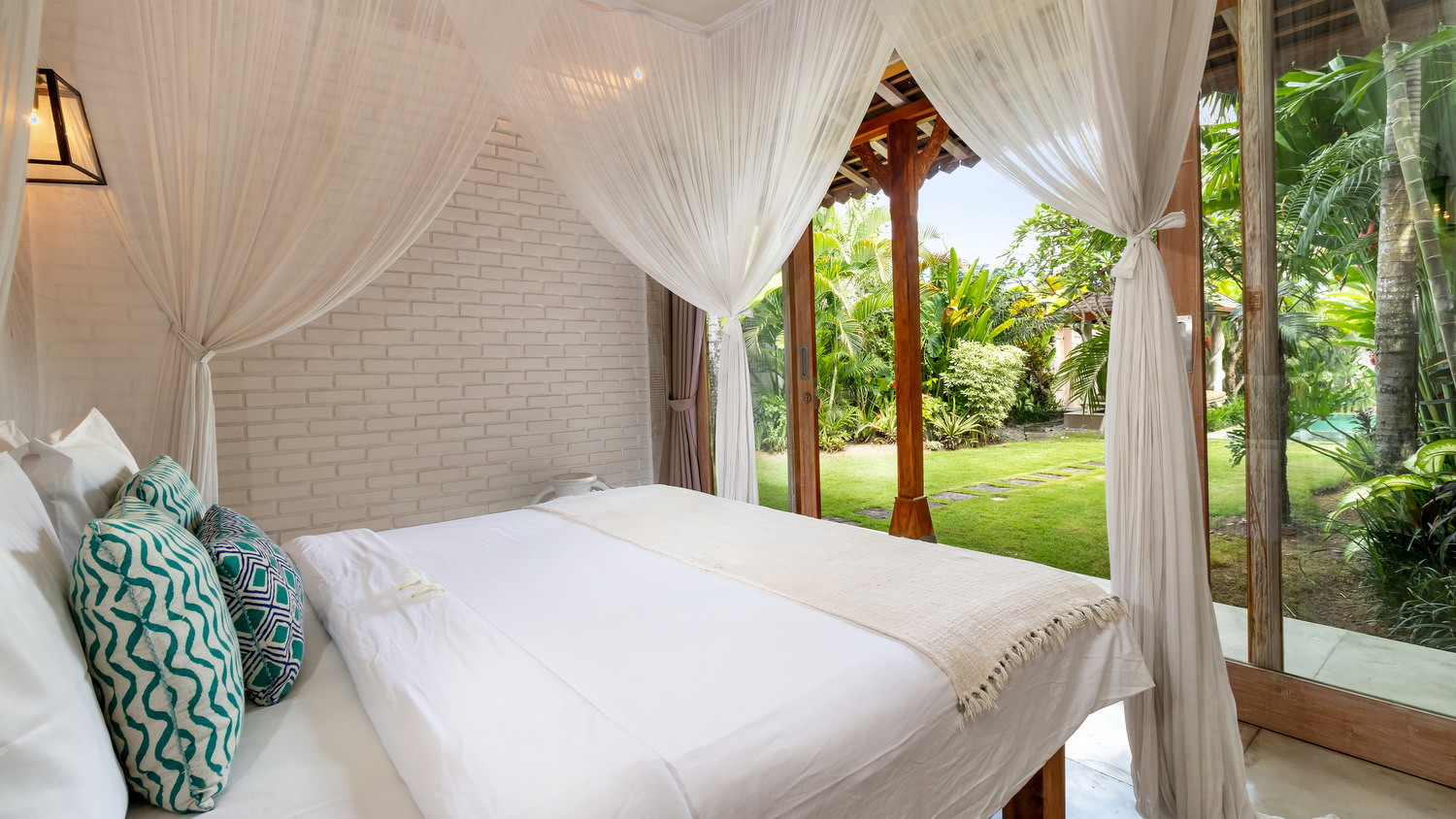 aSh4qRdXAlCTSsU4Jvb8yFxa9YYN9Xl6q5Hagjn7